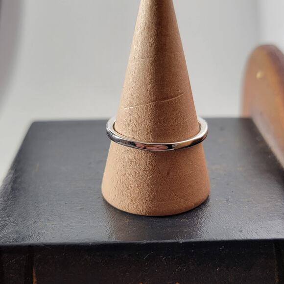 Rhodium Plated Simulated Emerald Ring - Elegant Open Design - Size 9 - Picture 11 of 12